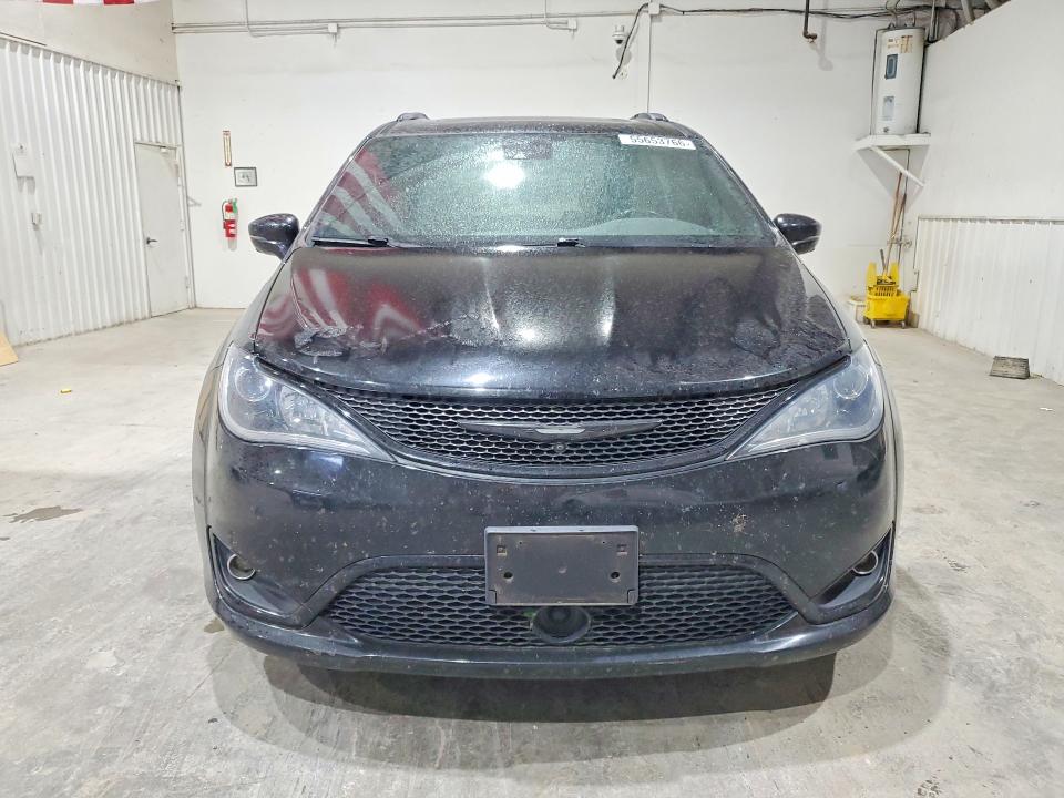 Продажа на аукционе авто 2018 Chrysler Pacifica, vin: 2C4RC1GG8JR230674, номер лота: 55653766