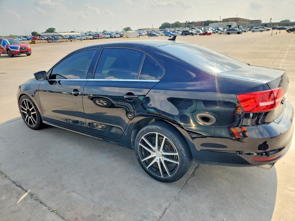 57924966 :رقم المزاد ، 3VWD17AJ6FM269380 vin ، 2015 Volkswagen Jetta مزاد بيع