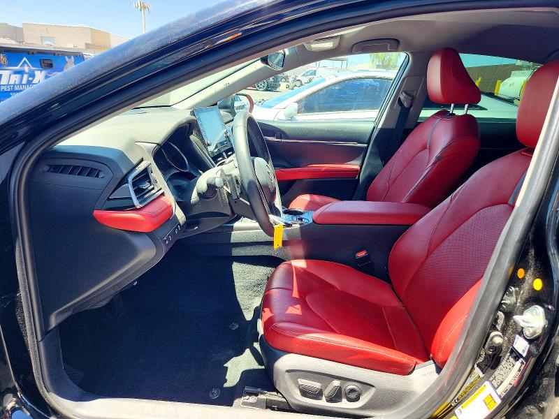 56865466 :رقم المزاد ، 4T1K31AK2MU567908 vin ، 2021 Toyota Camry مزاد بيع