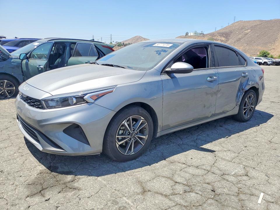 58771076 :رقم المزاد ، 3KPF24AD0PE666256 vin ، 2023 Kia Forte مزاد بيع