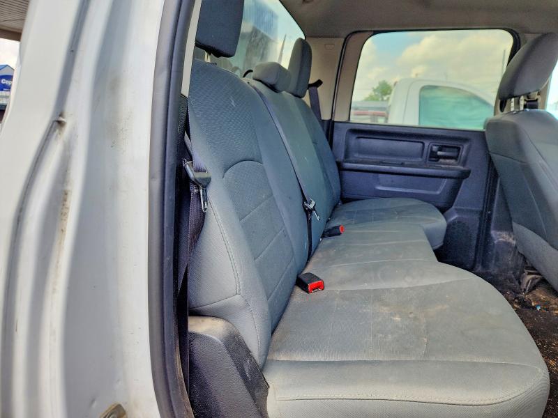 56672016 :رقم المزاد ، 3C6UR5HLXHG517923 vin ، 2017 Dodge Ram 2500 مزاد بيع