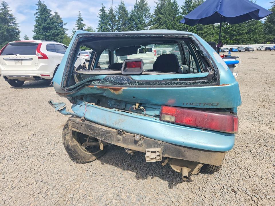 1992 Geo Metro მანქანა იყიდება აუქციონზე, vin: 2C1MR2462N6793220, აუქციონის ნომერი: 57220126