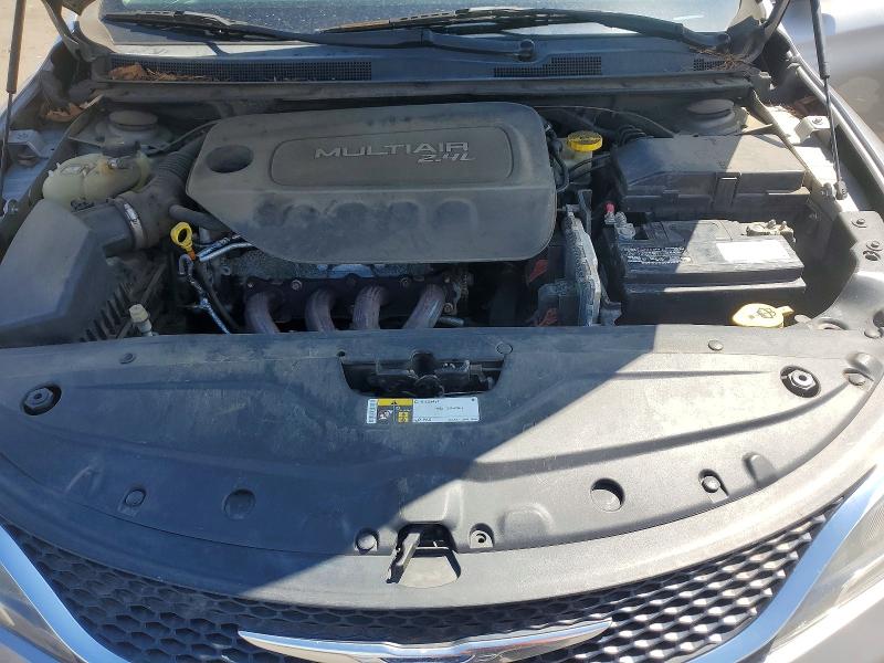 56436946 :رقم المزاد ، 1C3CCCAB0FN677569 vin ، 2015 Chrysler 200 مزاد بيع