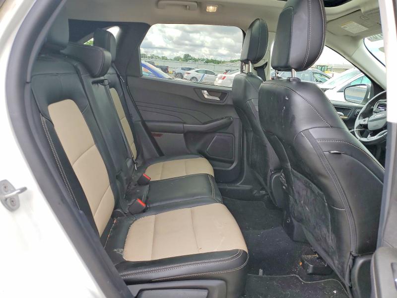 2022 Ford Escape მანქანა იყიდება აუქციონზე, vin: 1FMCU9J98NUB63915, აუქციონის ნომერი: 57642476