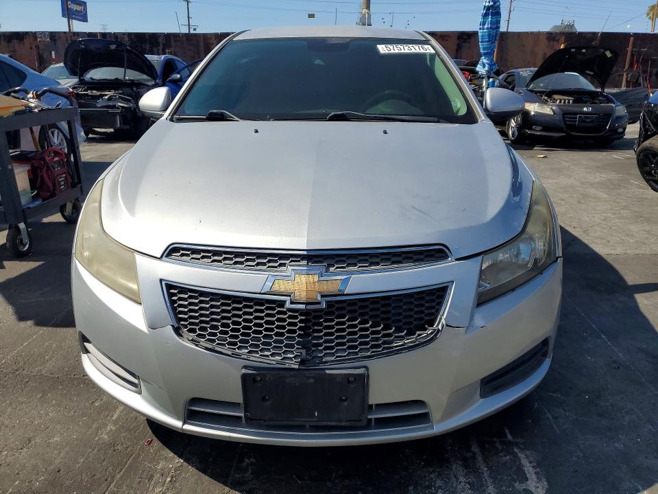 2013 Chevrolet Cruze მანქანა იყიდება აუქციონზე, vin: 1G1PE5SB2D7172287, აუქციონის ნომერი: 57573176