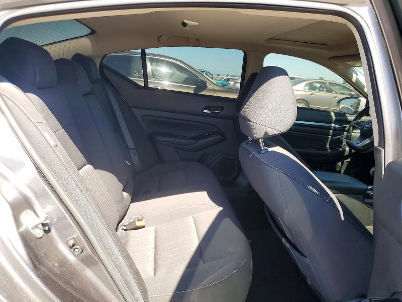 56678326 :رقم المزاد ، 1N4BL4DV4MN311894 vin ، 2021 Nissan Altima مزاد بيع