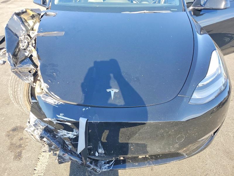 2021 Tesla Model Y მანქანა იყიდება აუქციონზე, vin: 5YJYGDEEXMF272637, აუქციონის ნომერი: 56182956