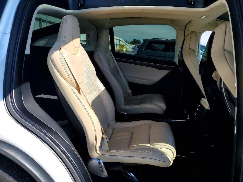 Продажа на аукционе авто 2017 Tesla Model X, vin: 5YJXCBE2XHF035119, номер лота: 58469986