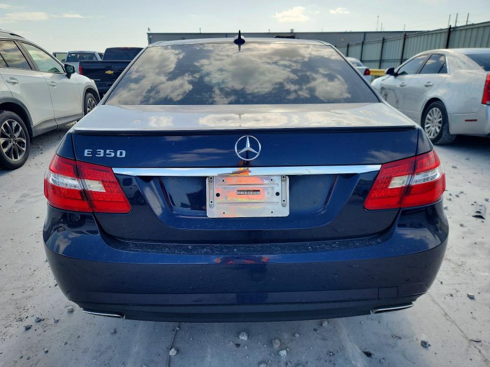 Продаж на аукціоні авто 2011 Mercedes-benz E, vin: WDDHF5GB4BA466748, номер лоту: 58000486