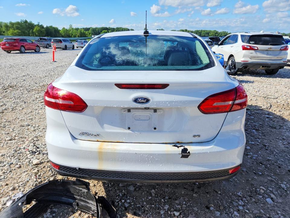 57521126 :رقم المزاد ، 1FADP3F2XGL267409 vin ، 2016 Ford Focus مزاد بيع