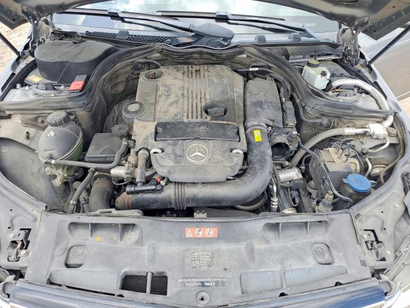 2014 Mercedes-benz C მანქანა იყიდება აუქციონზე, vin: WDDGF4HB9EA946230, აუქციონის ნომერი: 55648156