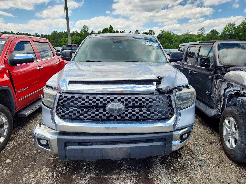 Продажа на аукционе авто 2018 Toyota Tundra, vin: 5TFUY5F1XJX686385, номер лота: 56142826