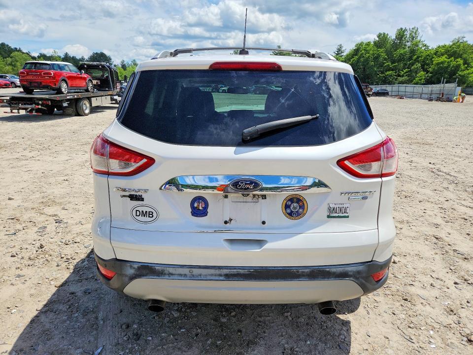 2015 Ford Escape მანქანა იყიდება აუქციონზე, vin: 1FMCU9J97FUA30127, აუქციონის ნომერი: 57904956