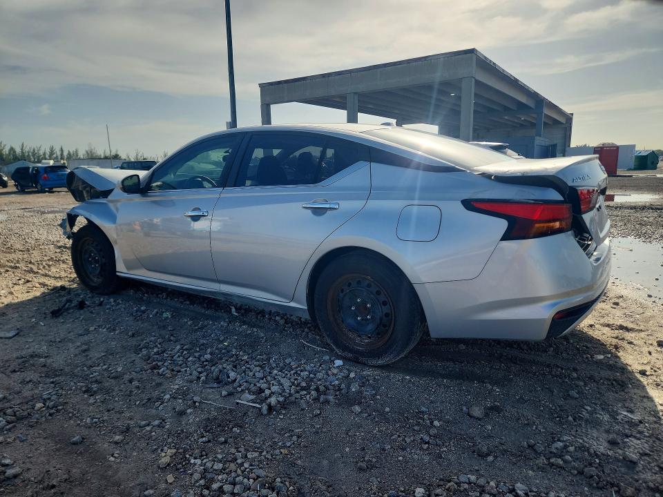 58558386 :رقم المزاد ، 1N4BL4BVXLC235482 vin ، 2020 Nissan Altima مزاد بيع