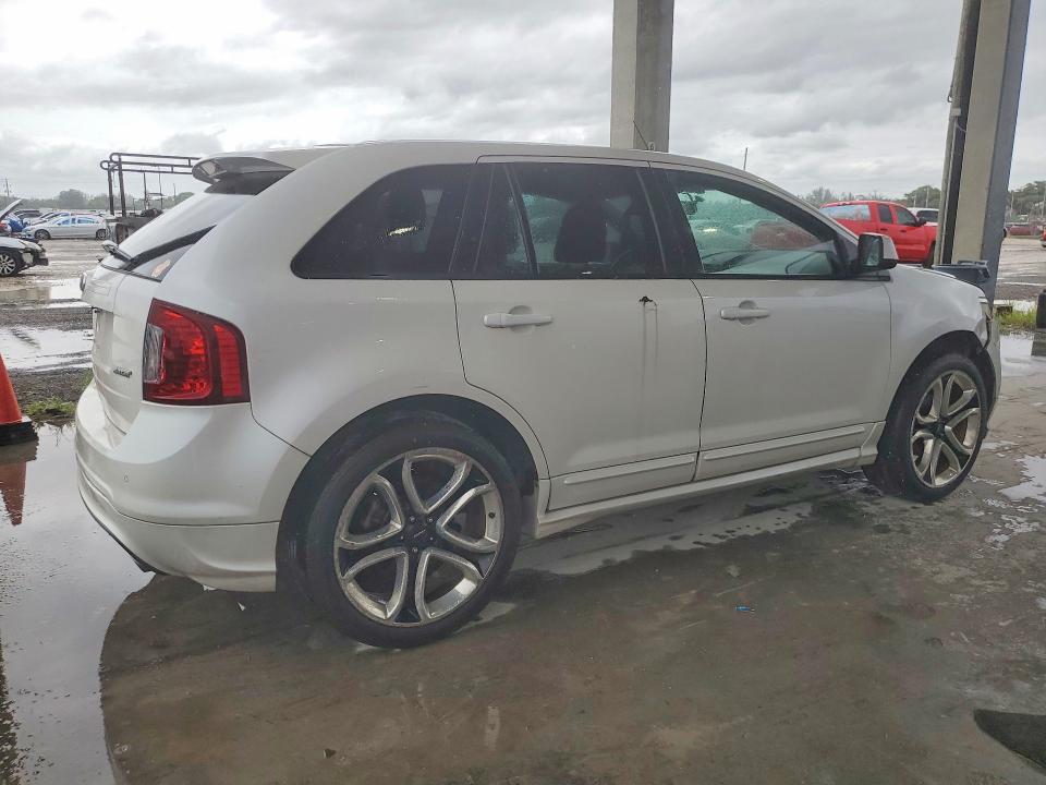 Продажа на аукционе авто 2011 Ford Edge, vin: 2FMDK3AKXBBA74665, номер лота: 55872946