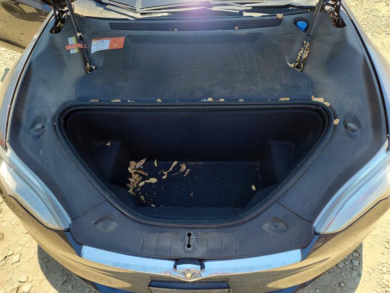 57933636 :رقم المزاد ، 5YJSA1E19GF151329 vin ، 2016 Tesla Model S مزاد بيع