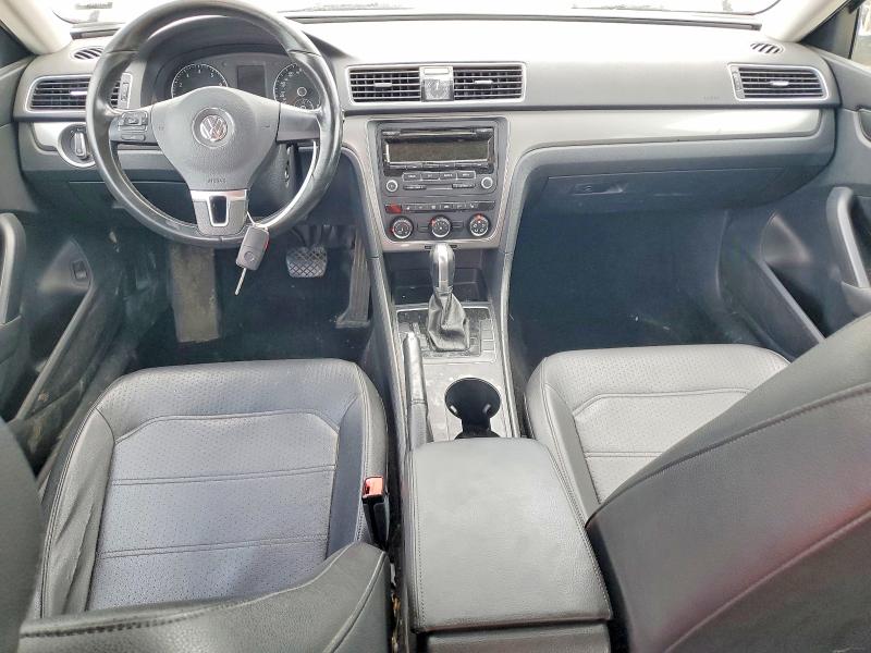 57113276 :رقم المزاد ، 1VWAT7A31FC043764 vin ، 2015 Volkswagen Passat مزاد بيع