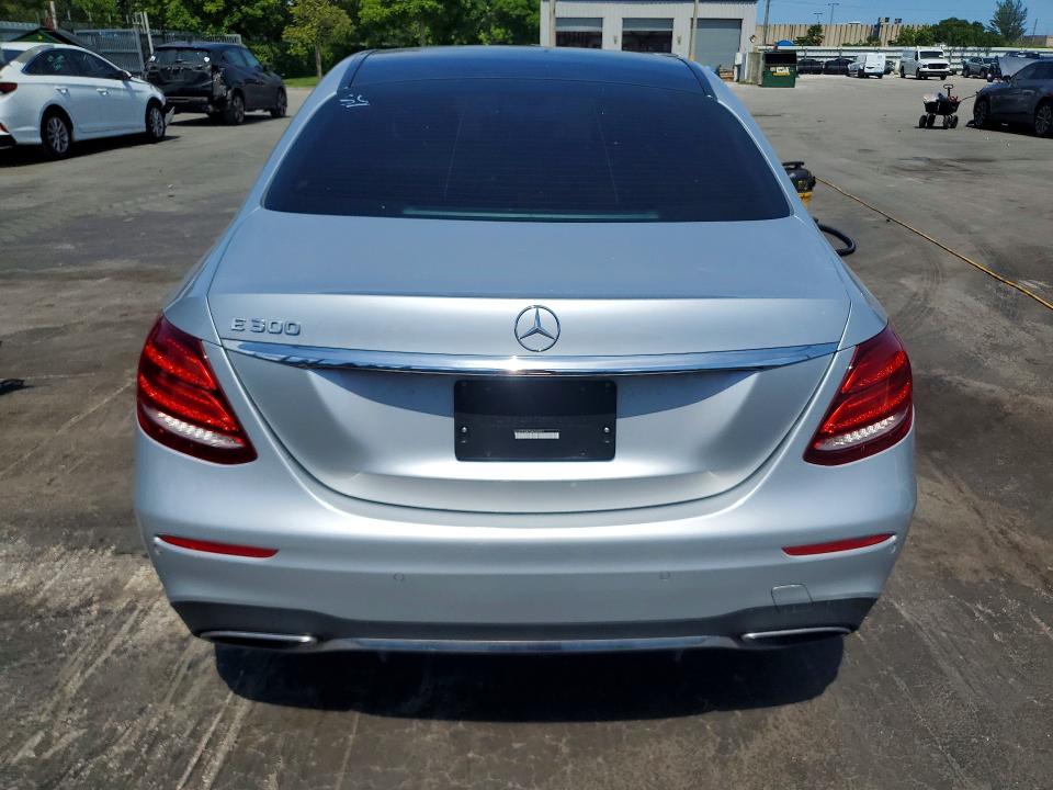 59130676 :رقم المزاد ، WDDZF4JB7HA204027 vin ، 2017 Mercedes-benz E مزاد بيع
