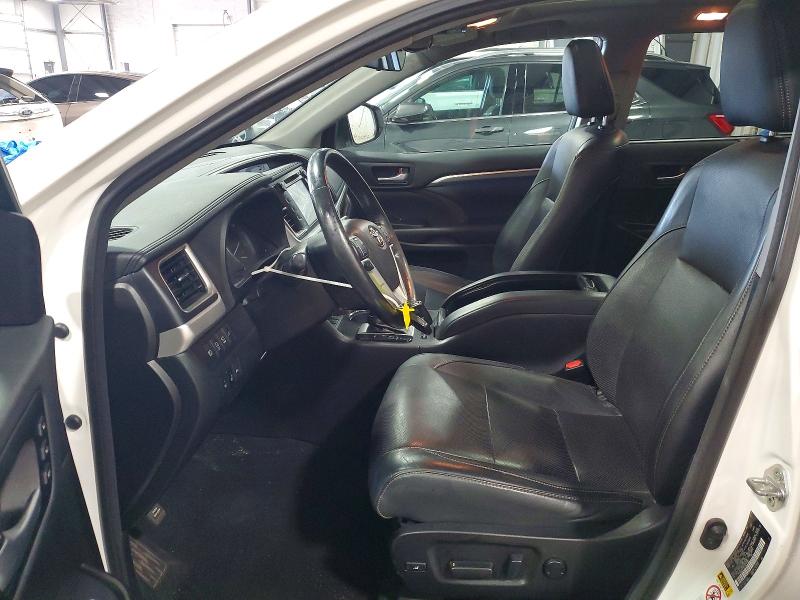 Продаж на аукціоні авто 2018 Toyota Highlander, vin: 5TDDZRFH6JS814080, номер лоту: 58013536