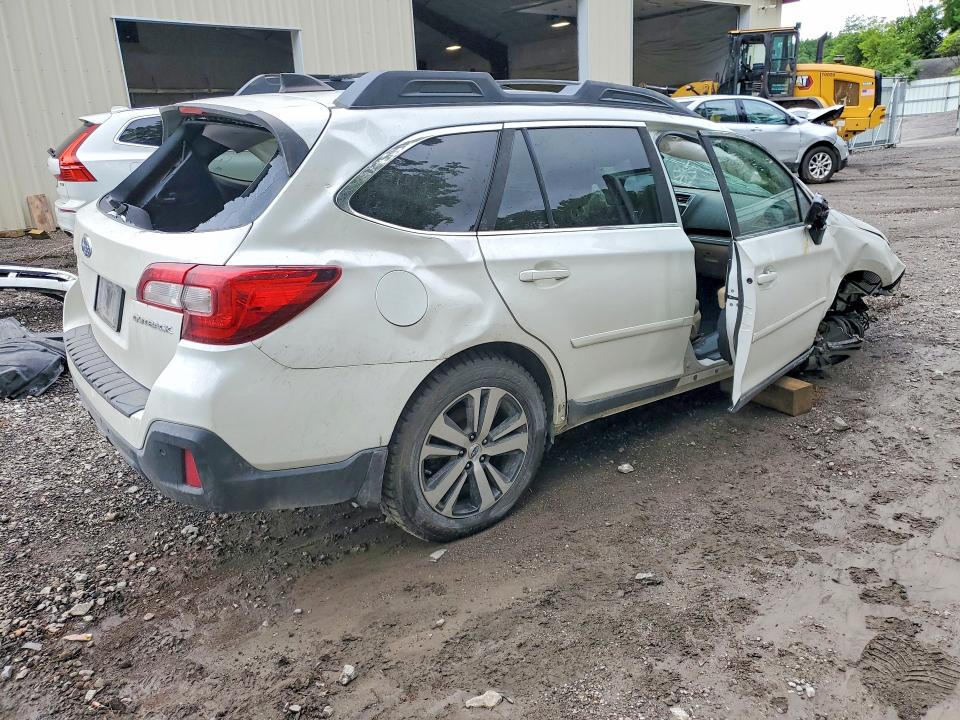 58104336 :رقم المزاد ، 4S4BSANC5K3265926 vin ، 2019 Subaru Outback مزاد بيع