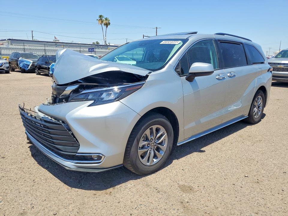 Продажа на аукционе авто 2024 Toyota Sienna, vin: 5TDYRKEC7RS182653, номер лота: 55550366