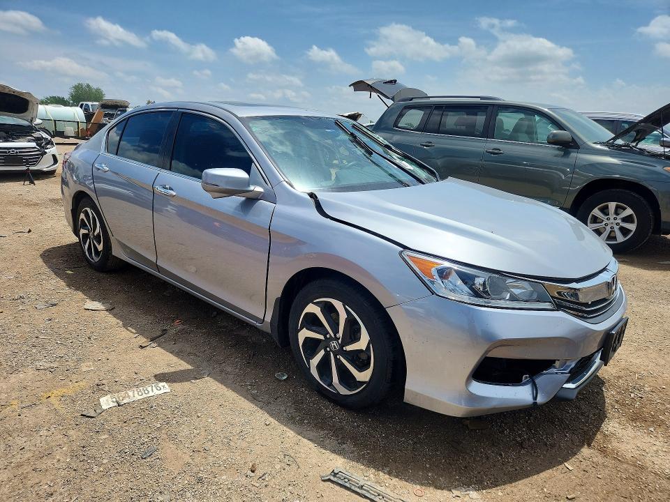 56679106 :رقم المزاد ، 1HGCR2F76GA185230 vin ، 2016 Honda Accord مزاد بيع