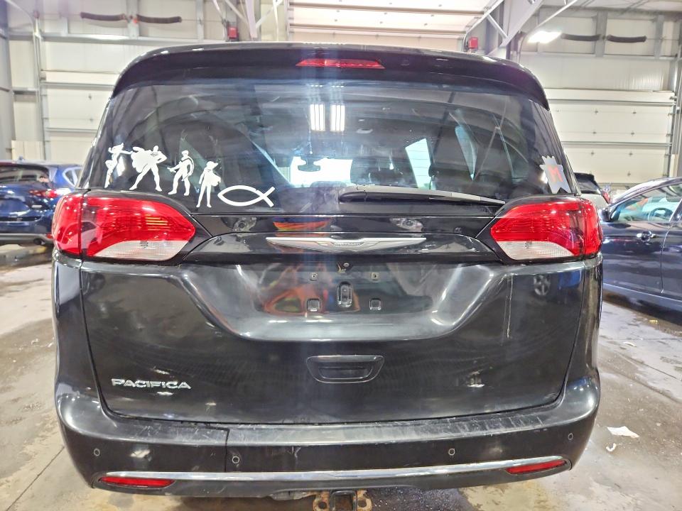 Продажа на аукционе авто 2017 Chrysler Pacifica, vin: 2C4RC1EG6HR679493, номер лота: 55763136
