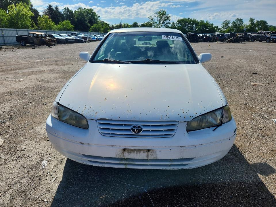 58418116 :رقم المزاد ، 4T1BG28K7XU889481 vin ، 1999 Toyota Camry مزاد بيع