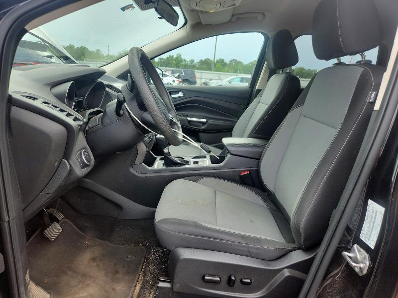 57764176 :رقم المزاد ، 1FMCU0GD6HUD10180 vin ، 2017 Ford Escape مزاد بيع