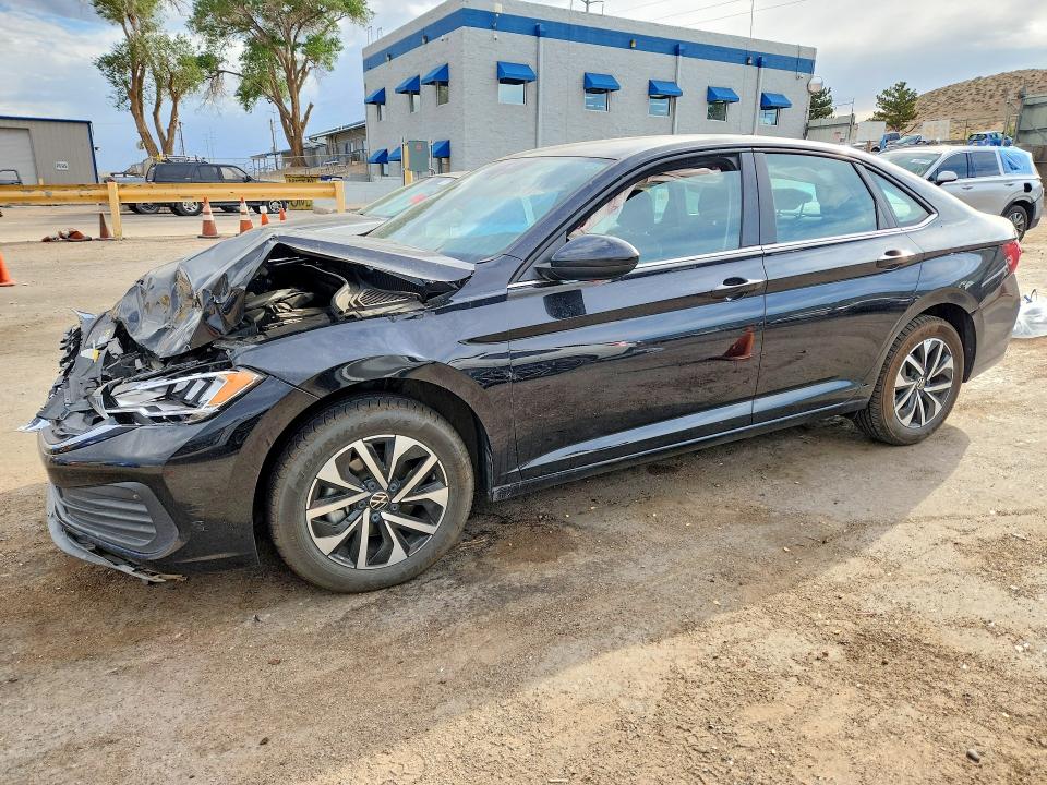 56494126 :رقم المزاد ، 3VWCM7BU6NM023732 vin ، 2022 Volkswagen Jetta مزاد بيع