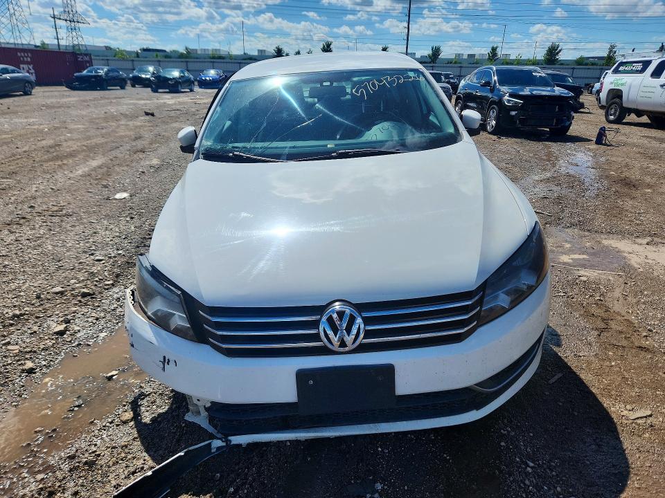 57043226 :رقم المزاد ، 1VWAT7A3XEC030929 vin ، 2014 Volkswagen Passat مزاد بيع
