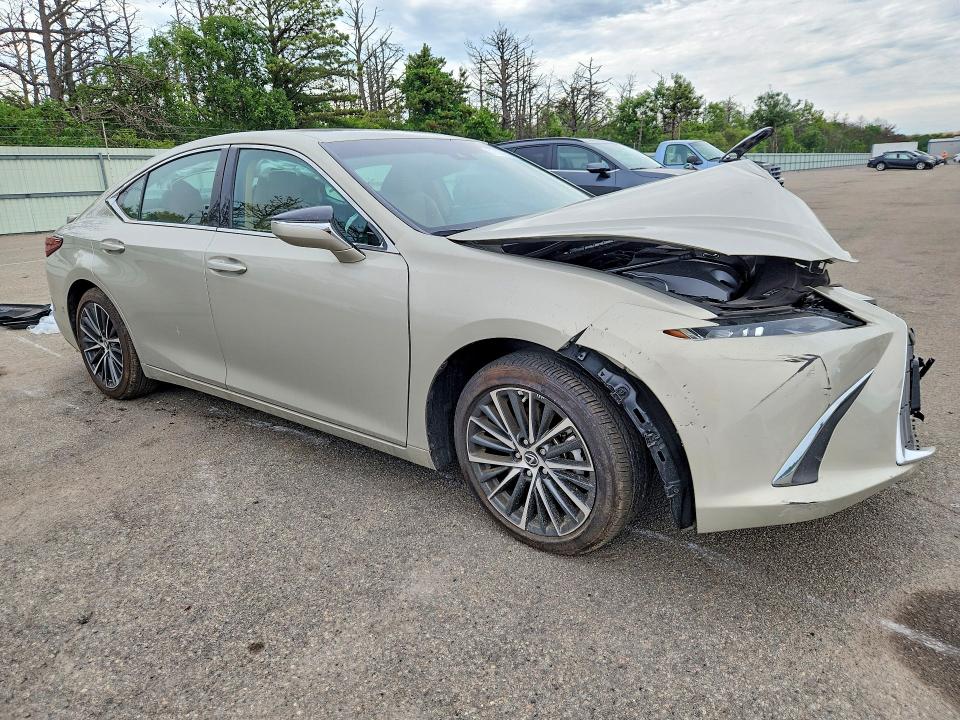57603236 :رقم المزاد ، 58ADZ1B19SU211507 vin ، 2025 Lexus Es 350 مزاد بيع