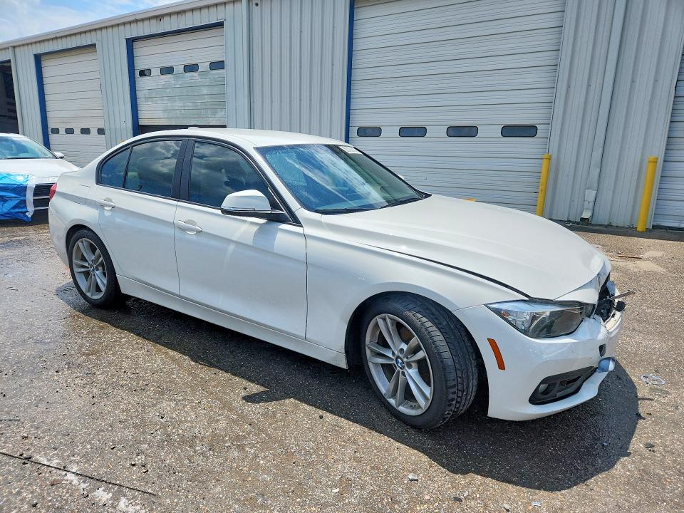 Продажа на аукционе авто 2017 Bmw 320, vin: WBA8E1G57HNU15355, номер лота: 55706996