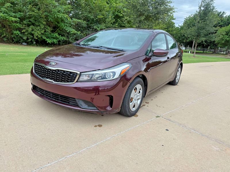 58361356 :رقم المزاد ، 3KPFK4A75HE097190 vin ، 2017 Kia Forte مزاد بيع