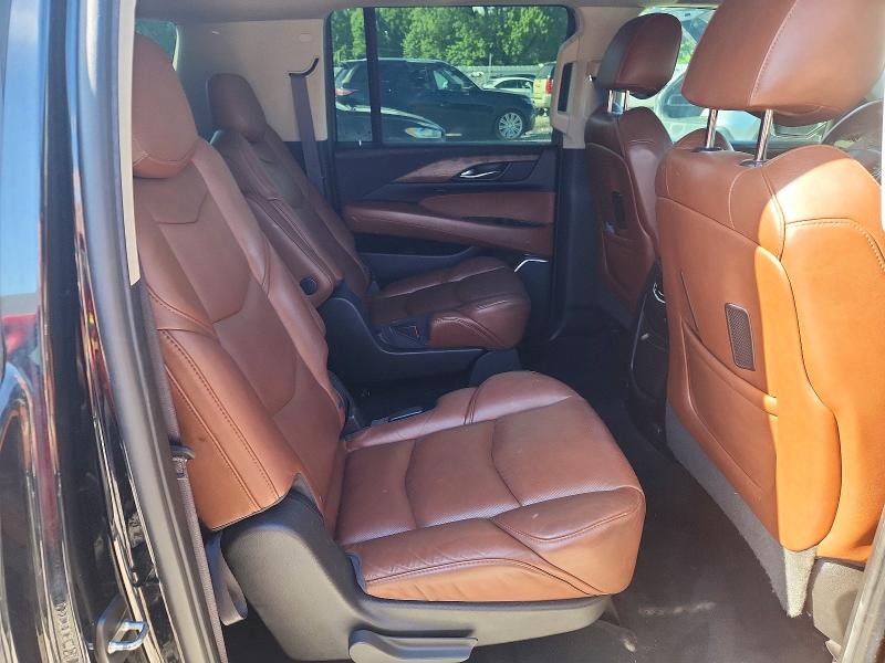 56718656 :رقم المزاد ، 1GYS4JKJ7HR230080 vin ، 2017 Cadillac Escalade مزاد بيع