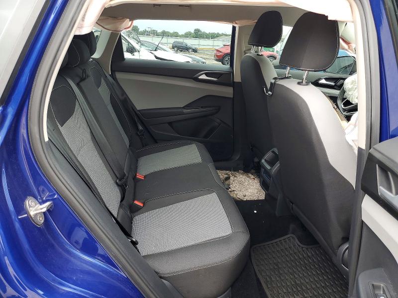 58779826 :رقم المزاد ، 3VVMX7B22NM023046 vin ، 2022 Volkswagen Taos مزاد بيع