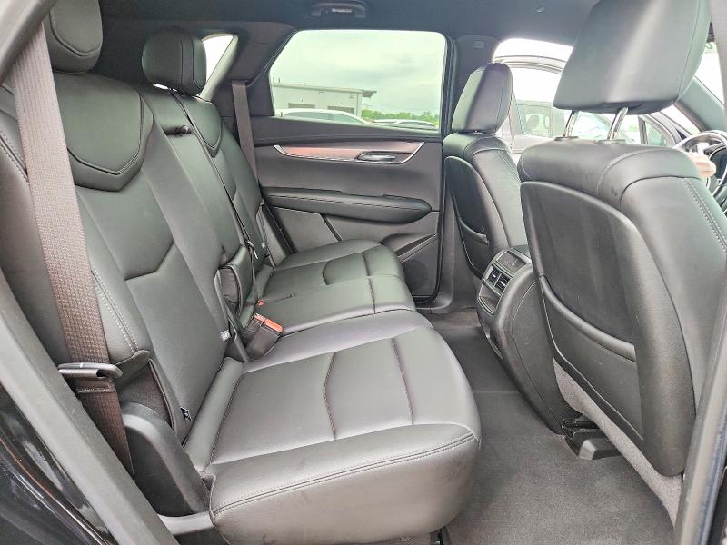 59076366 :رقم المزاد ، 1GYKNBR45LZ235824 vin ، 2020 Cadillac Xt5 مزاد بيع