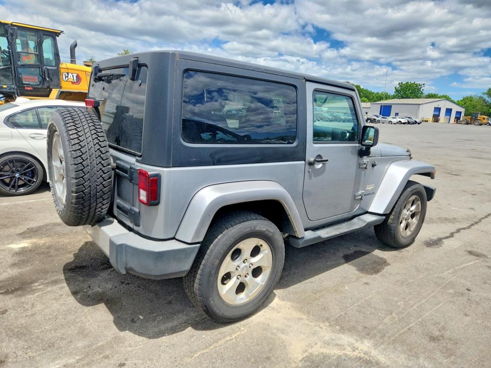 56324556 :رقم المزاد ، 1C4AJWBG4EL157857 vin ، 2014 Jeep Wrangler مزاد بيع