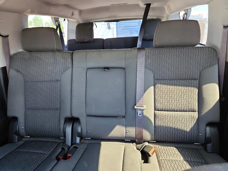57416586 :رقم المزاد ، 1GNSKHEC4FR626182 vin ، 2015 Chevrolet Suburban مزاد بيع