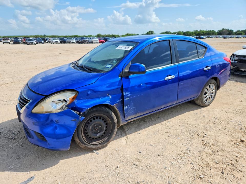 56951906 :رقم المزاد ، 3N1CN7AP8CL812515 vin ، 2012 Nissan Versa مزاد بيع