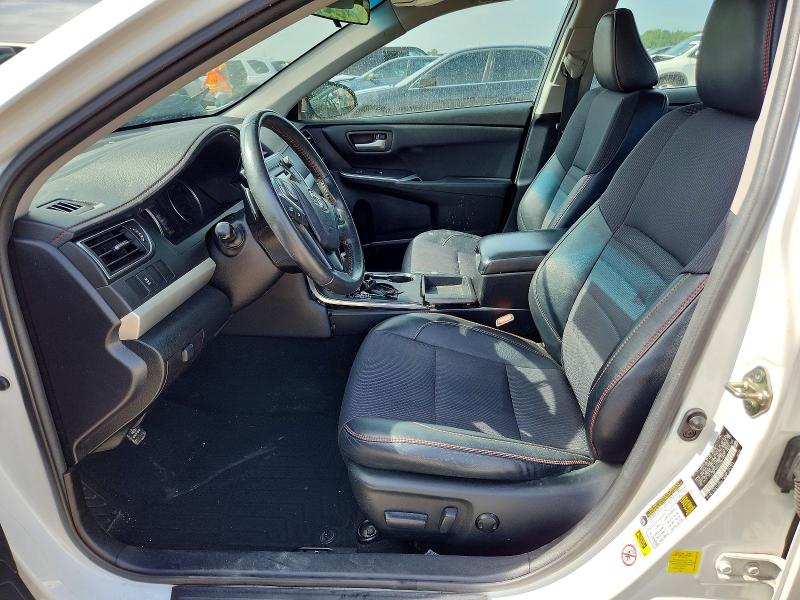 55913616 :رقم المزاد ، 4T1BF1FKXHU287191 vin ، 2017 Toyota Camry مزاد بيع