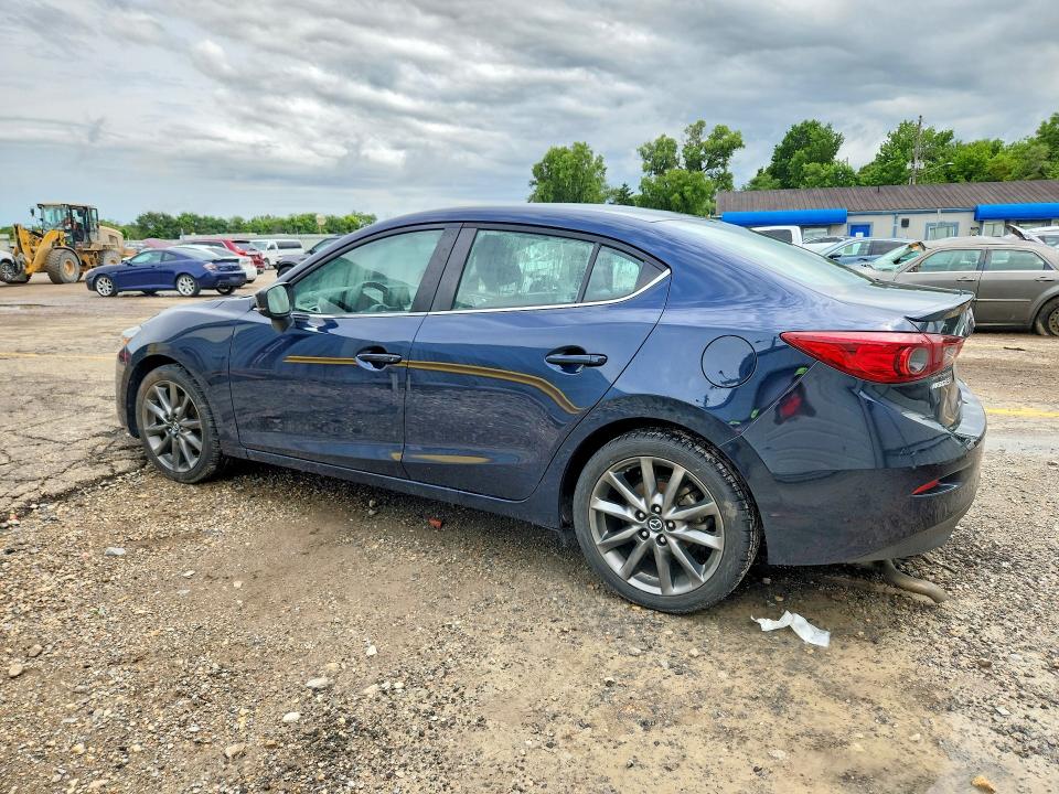 2018 Mazda 3 მანქანა იყიდება აუქციონზე, vin: 3MZBN1V39JM271766, აუქციონის ნომერი: 58773026