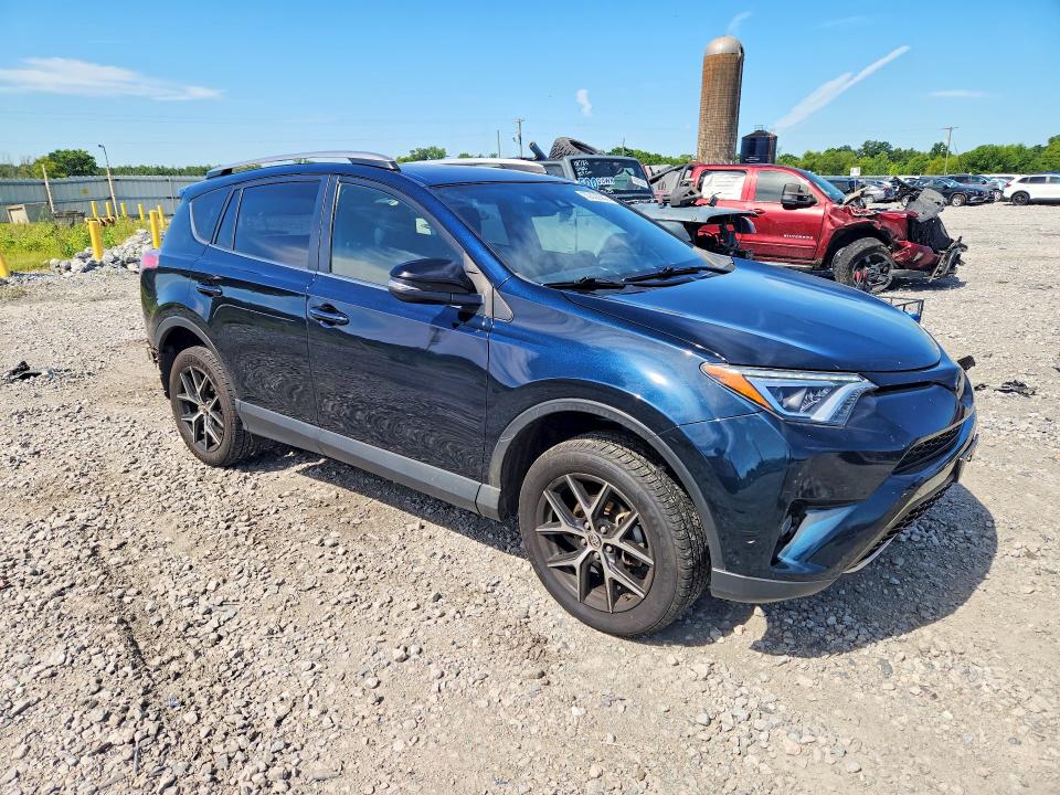 56320686 :رقم المزاد ، JTMNFREV0JD123112 vin ، 2018 Toyota Rav4 مزاد بيع