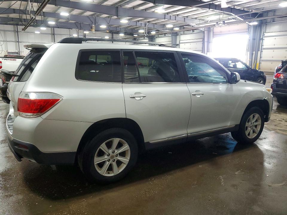 2012 Toyota Highlander მანქანა იყიდება აუქციონზე, vin: 5TDBK3EH4CS157843, აუქციონის ნომერი: 58401896