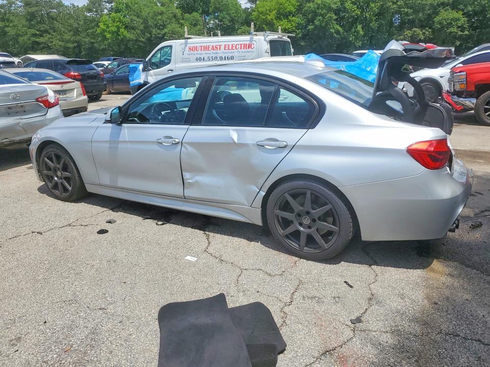 2017 Bmw 330 მანქანა იყიდება აუქციონზე, vin: WBA8B9G32HNU56823, აუქციონის ნომერი: 57175346