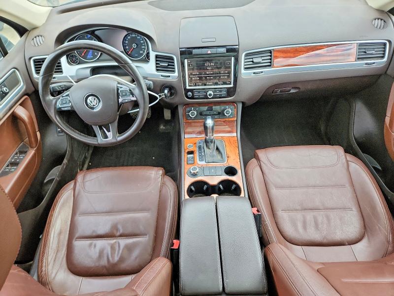 2011 Volkswagen Touareg მანქანა იყიდება აუქციონზე, vin: WVGFK9BP6BD002006, აუქციონის ნომერი: 57735176
