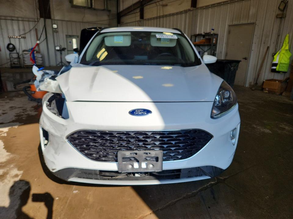 Продажа на аукционе авто 2020 Ford Escape, vin: 1FMCU9H6XLUB32528, номер лота: 59010136