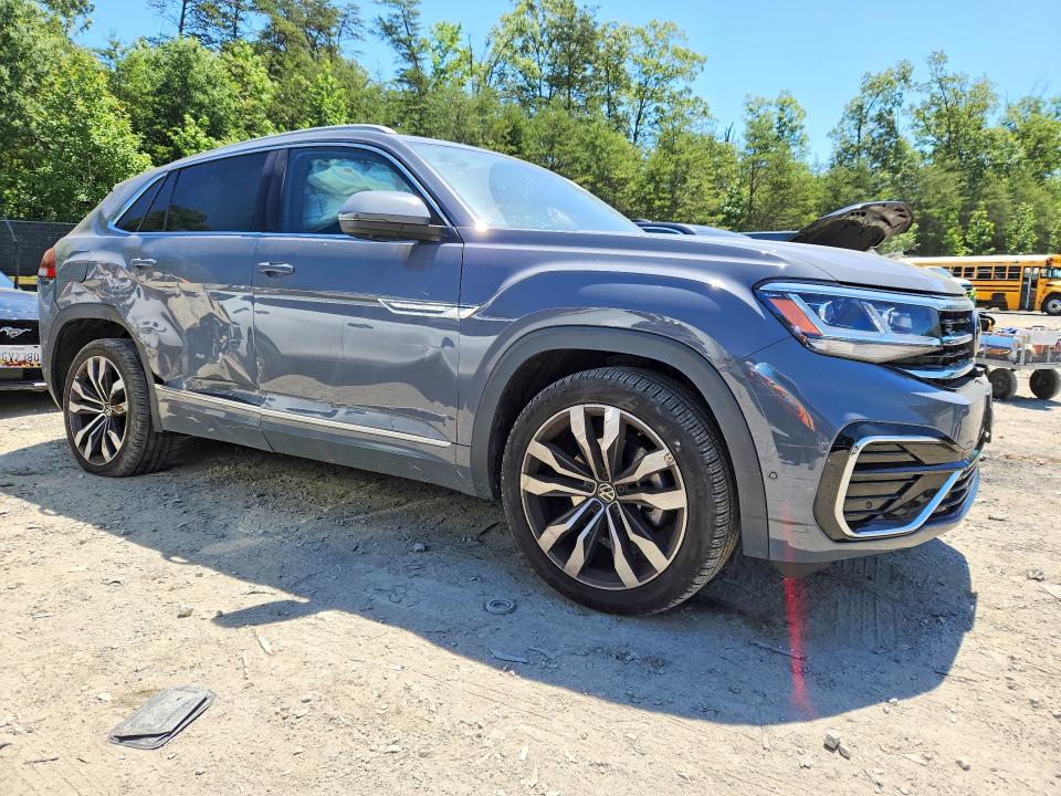 2022 Volkswagen Atlas Cross Sport მანქანა იყიდება აუქციონზე, vin: 1V2FE2CAXNC207396, აუქციონის ნომერი: 55852946