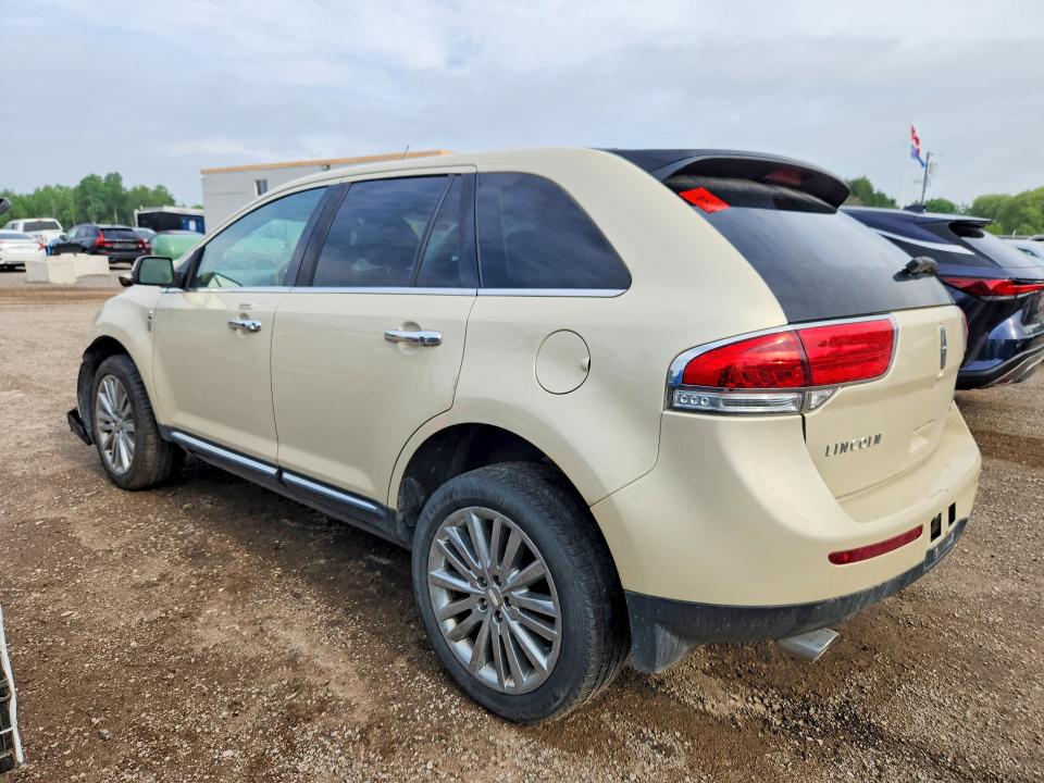 2015 Lincoln Mkx მანქანა იყიდება აუქციონზე, vin: 2LMDJ8JK4FBL26145, აუქციონის ნომერი: 56438216