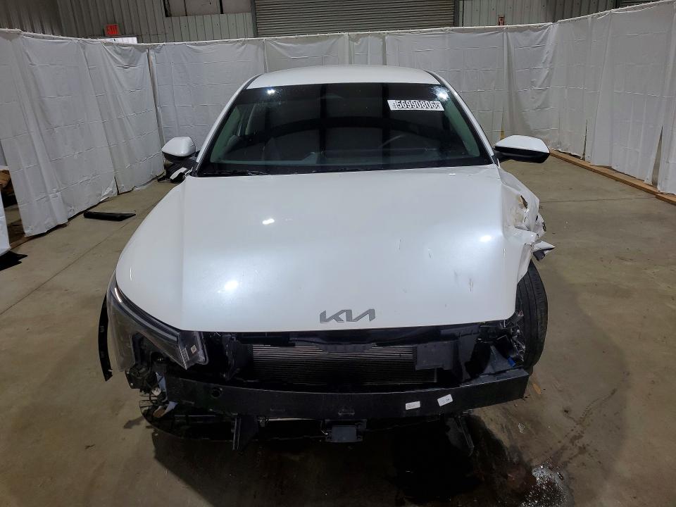 Продажа на аукционе авто 2025 Kia K4, vin: 3KPFT4DE1SE176158, номер лота: 56990806
